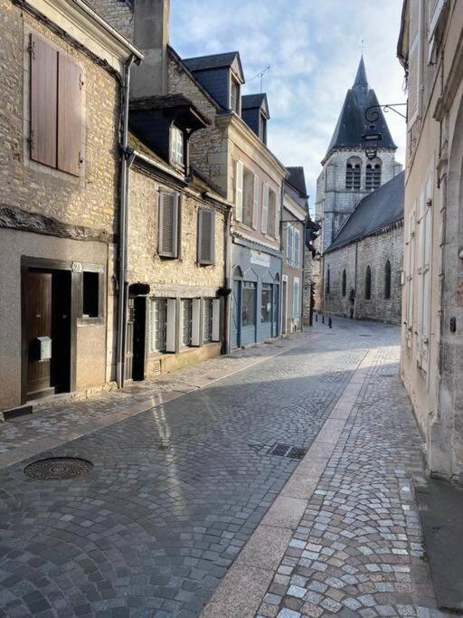 Le Petit Martial - Coeur De Ville,Refait A Neuf,Tout Equipe, Parking Chateauroux Exterior photo